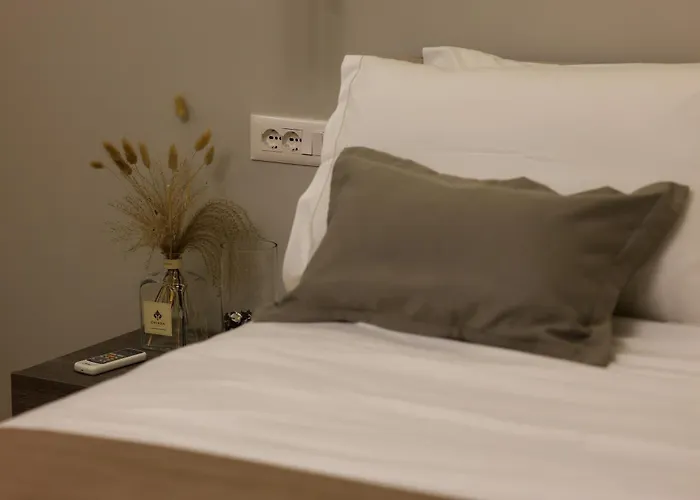 Apartment Select 9 *